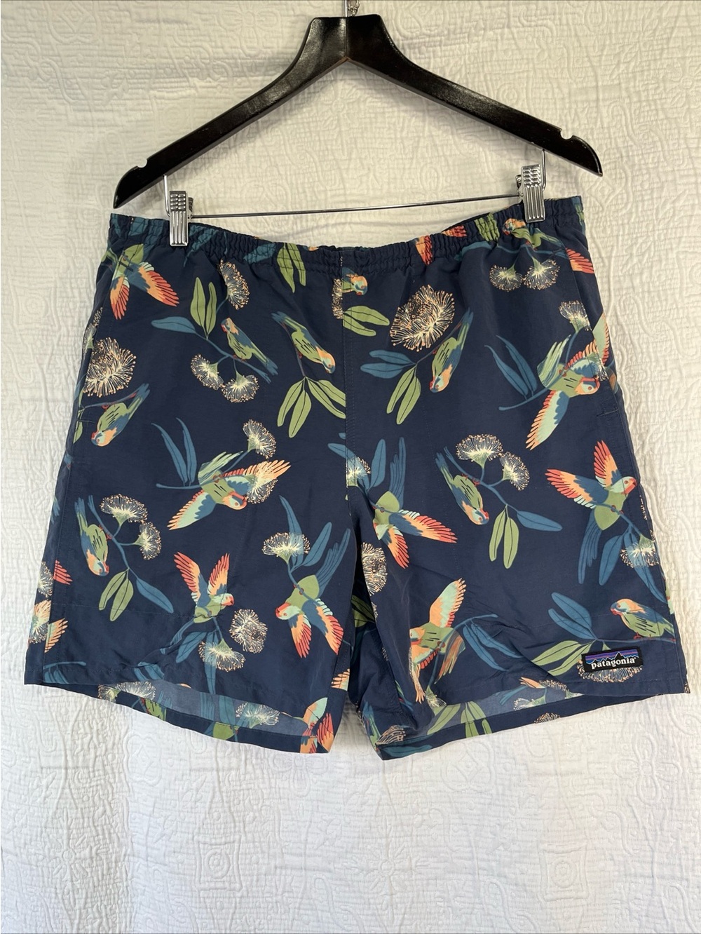 Patagonia Shorts Mens Medium Blue Bird Print Swim Trunks Mesh Lined Board AOP M
